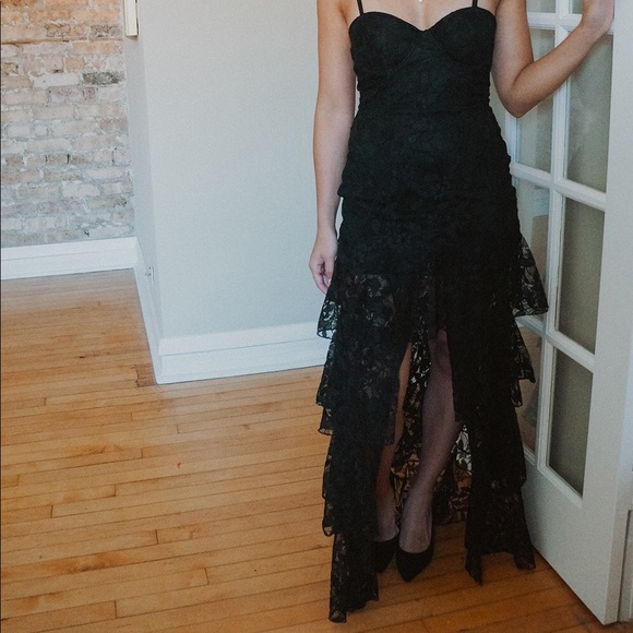 Lace and Ruffle Maxi Dress - Picture 6 of 7